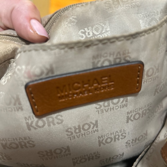 Michael Kors medium canvas bag - Picture 6 of 10